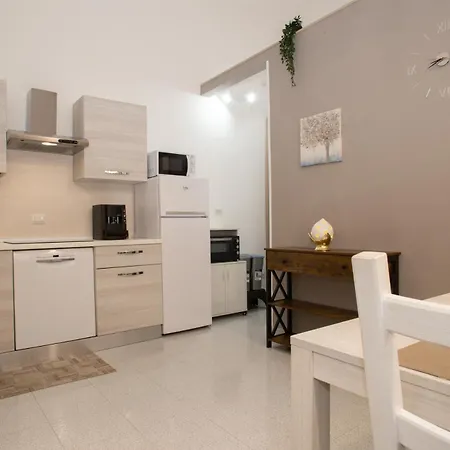 דירה Dimora Chronos - The Fab ברינדיזי